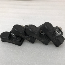 Load image into Gallery viewer, Set of 4 Mercedes-Benz TPMS 433 Mhz 0009057200 349aab6c