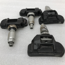 Load image into Gallery viewer, Set of 4 Mercedes TPMS Sensor A0009050030 433 Mhz 84caf77d