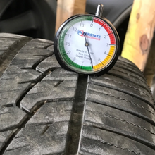 Load image into Gallery viewer, SUMITOMO HTR A/S PO3 235/45/18 Tire 659e35d8