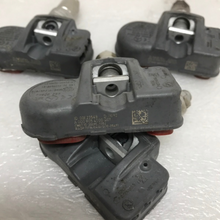 Load image into Gallery viewer, Set of 4 Mercedes Schrader TPMS Sensor A0009054100 433mhz 63ef5eb1