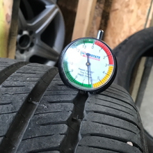 Load image into Gallery viewer, One MICHELIN PRIMACY MXM4 235/40/19 Tire d07738d1