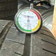 Load image into Gallery viewer, Set of 4 PIRELLI PZERO 275/35/21 Tires cc3be109