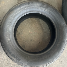 Load image into Gallery viewer, Set of 4 Iris Ecoris 185/65/15 Tires e2be29f0