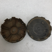 Load image into Gallery viewer, Set of 2 BMW Wheel Center Caps 68mm 678353604 5cc75820