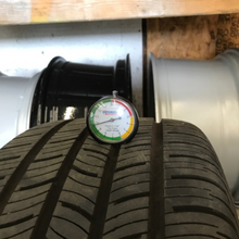 Load image into Gallery viewer, One Continental ContiProContact 255/40/19 Tire e4454e90