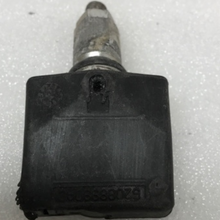 Load image into Gallery viewer, Set of 3 Schrader Sensor TPMS 433mhz 52088990AC 305482d0