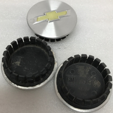 Load image into Gallery viewer, SET OF 3 Chevrolet Center Caps 9594156 57 MM 7a035aa2