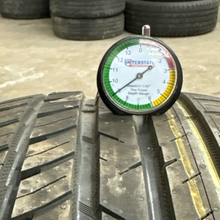 Load image into Gallery viewer, NOKIAN 245/45/19 TIRE b01837a1