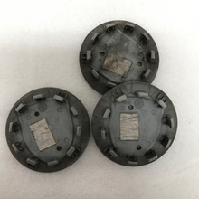 Load image into Gallery viewer, Set of 3 Porsche Center Cap 9P1601147 6a4c48f9