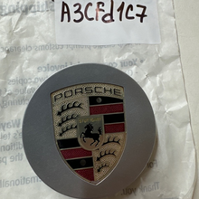 Load image into Gallery viewer, Porsche 911 Boxter 955 Wheel Center Hub Cap OEM 7l5601149 a3cfd1c7