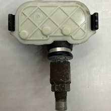 Load image into Gallery viewer, Set of 4 Buick Cadillac Chevrolet GMC TPMS 315Mhz 15825475 1179de44