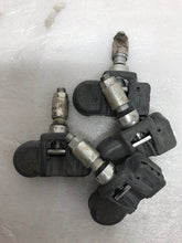 Load image into Gallery viewer, Set of 4 Mercedes Benz TPMS Sensor 433MHz A0009054100 42d8d072