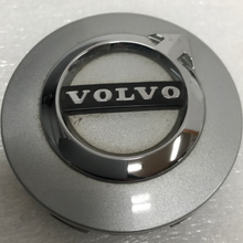 Load image into Gallery viewer, Volvo 31471435 Silver Center Cap 64 MM ab007b7f