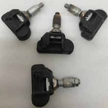 Load image into Gallery viewer, Set of 4 Mercedes-Benz TPMS 433 Mhz A0009050030 25532814