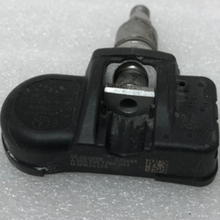 Load image into Gallery viewer, Set of 4 Mercedes TPMS Sensor 0009057200 e7a21e6a