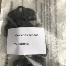 Load image into Gallery viewer, Set of 4 Mercedes-Benz TPMS Tire Pressure System A0045429818 925c884a