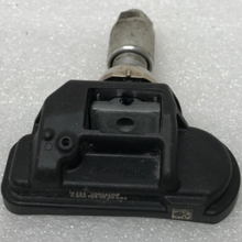Load image into Gallery viewer, Set of 4 Mercedes Benz TPMS  433MHz 0009050030