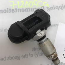 Load image into Gallery viewer, TPMS SENSOR 0009050030 Mercedes Benz 433 mhz