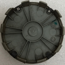 Load image into Gallery viewer, Set of 4 BMW Wheel Center Cap 68mm Genuine 36136783536 ecebe1de