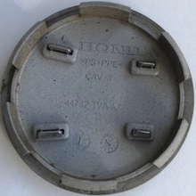 Load image into Gallery viewer, Set of 3 Honda Center Caps 44732 TVA-A 60mm 237d4a8f