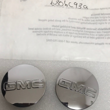 Load image into Gallery viewer, Set of 2 GMC Sierra Yukon Yukon XL Chrome Center Caps 6806c93a