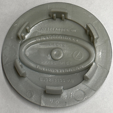 Load image into Gallery viewer, Set of 4 Land Rover Range Rover Center Hub Cap Silver RRJ000010XXX e66072f0