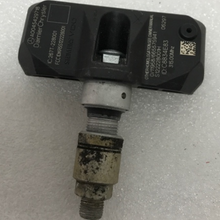 Load image into Gallery viewer, Set of 4 Mercedes Benz TPMS 0045429718 1b13d730