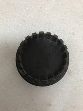 Load image into Gallery viewer, Cadillac Center Cap 9597375 fc9cee0d