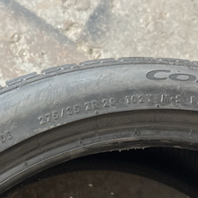 Load image into Gallery viewer, CONTINENTAL TIRE  275/35/20 USED  1c943414
