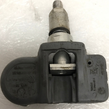 Load image into Gallery viewer, Set of 4 Mercedes Schrader TPMS Sensor A0009054100 433mhz 17153c88