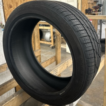 Load image into Gallery viewer, ROAD HUGGER GTZ 235/40/18 TIRE cc443b1e