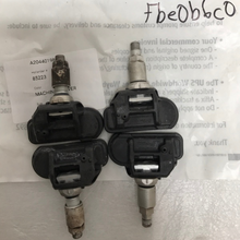 Load image into Gallery viewer, Set of 4 Mercedes TPMS Sensor A0009050030 433 Mhz fbe0b6c0