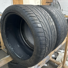 Load image into Gallery viewer, SET OF 2 DUNLOP SPORT 325/30/21 TIRES cd465607