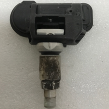 Load image into Gallery viewer, Set of 4 Mercedes Benz Schrader TPMS Sensor 0009050030 433MHz 1599123e