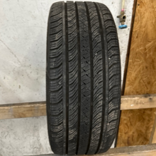 Load image into Gallery viewer, CONTINENTAL PRO CONTACT 225/40/18 TIRE 9535b48e