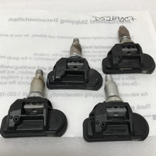 Load image into Gallery viewer, Set of 4 Mercedes TPMS Sensor 433 Mhz A0009050030 d52640c7