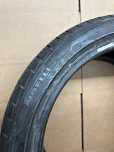 Load image into Gallery viewer, Tire Pirelli Cinturato P7 all season Size 225/40/18