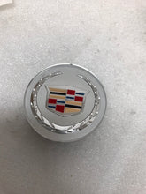 Load image into Gallery viewer, Set of 4 Cadillac Center Cap OEM DTS SRX XLR CTS ATS XTS 9597375 b0cf091b