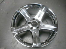 Load image into Gallery viewer, MERCEDES CLS500 CLS550 2006 2007 18&quot; FACTORY ORIGINAL REAR AMG WHEEL RIM