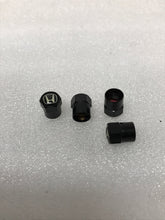 Load image into Gallery viewer, SET OF 4 TIRE VALVES FOR CAR 5725d86e