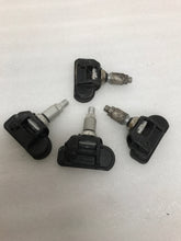 Load image into Gallery viewer, Mercedez Benz Set of 4 TPMS 0009050030 433 Mhz